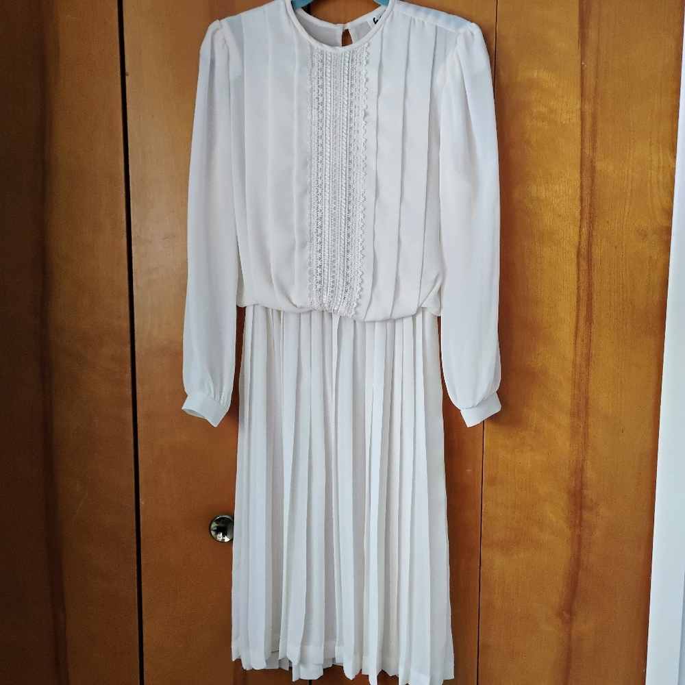 Vintage Kathy J Elegant Cream Sheer Midi Pleated Skirt Dress Size 12